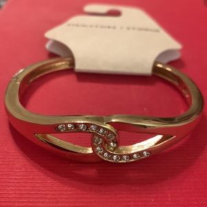 Signature Studio Gold Infinity Bracelet